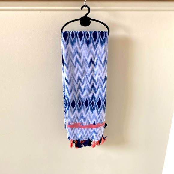 Scarf. New with tag. 50% cotton 50% Viscose. - Picture 3 of 5